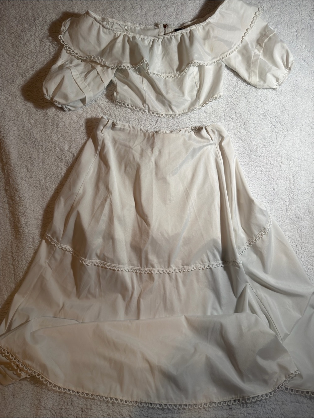 Off-Shoulder White Two-Piece Skirt Set